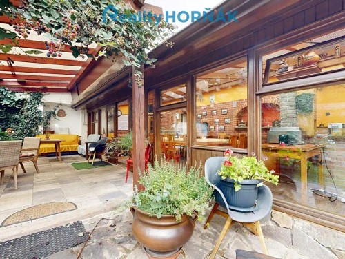 Prodej domu 364 m², pozemek 1261 m²