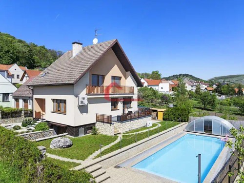 Prodej domu 201 m², pozemek 485 m²