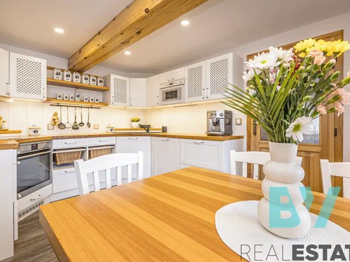 Prodej domu 186 m², pozemek 871 m²