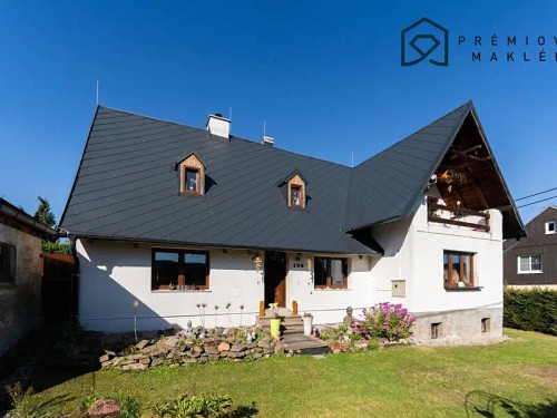 Prodej domu 300 m², pozemek 1322 m²