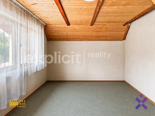 Prodaná chata 45 m², pozemek 967 m²