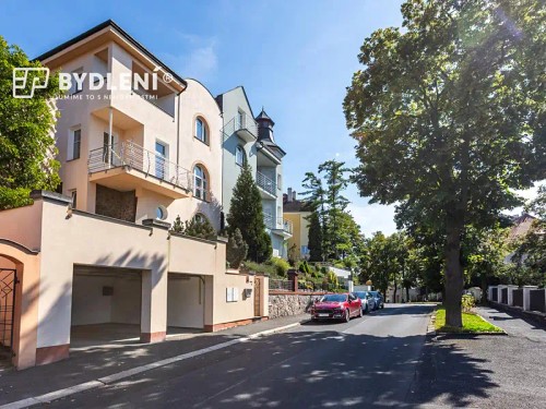 Prodej domu 382 m², pozemek 747 m²