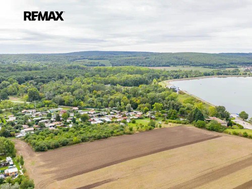 Prodej stavebního pozemku 6037 m²
