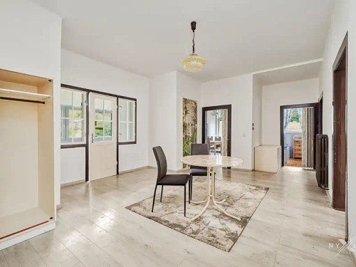 Prodej domu 932 m², pozemek 1353 m²