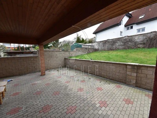 Prodej domu 240 m², pozemek 715 m²