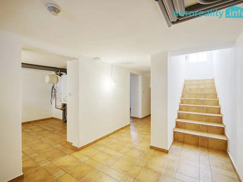 Prodej domu 420 m², pozemek 633 m²