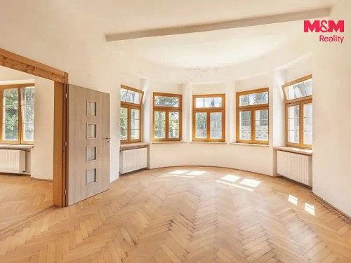 Prodej domu 284 m², pozemek 2441 m²