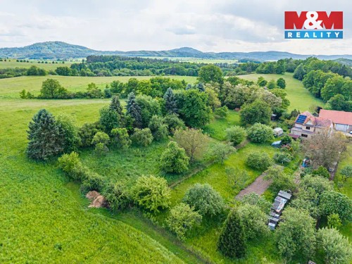 Prodej stavebního pozemku 1693 m²