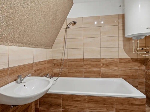 Prodej domu 328 m², pozemek 399 m²