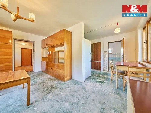 Prodej domu 186 m², pozemek 1171 m²