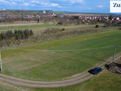 Prodej stavebního pozemku 1183 m²