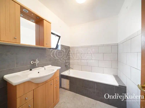 Prodej domu 234 m², pozemek 796 m²
