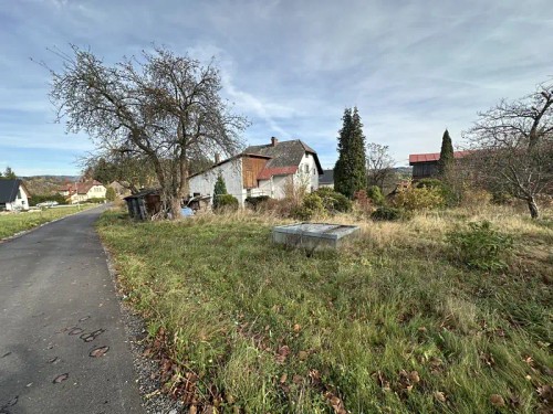 Prodej domu 1750 m², pozemek 1811 m²