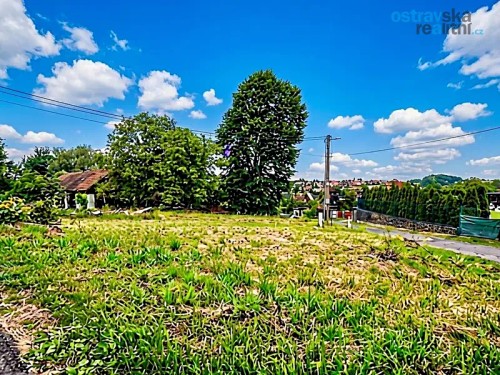 Prodej stavebního pozemku 1060 m²