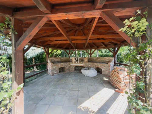 Prodej domu 260 m², pozemek 1754 m²
