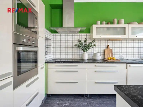 Prodej domu 179 m², pozemek 875 m²