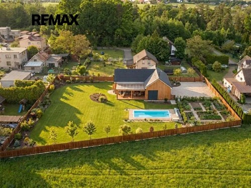 Prodej stavebního pozemku 2600 m²