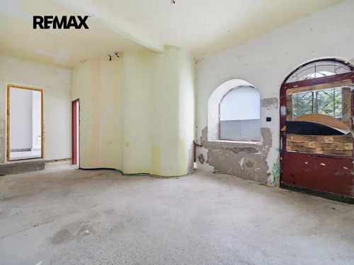Prodej domu 340 m², pozemek 300 m²