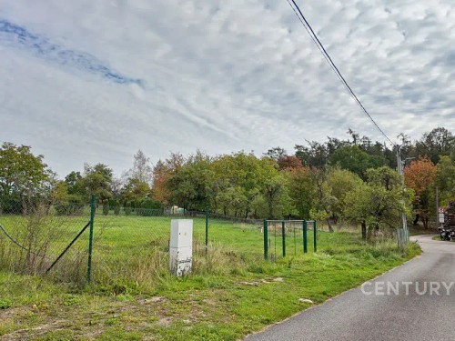Prodej stavebního pozemku 1263 m²