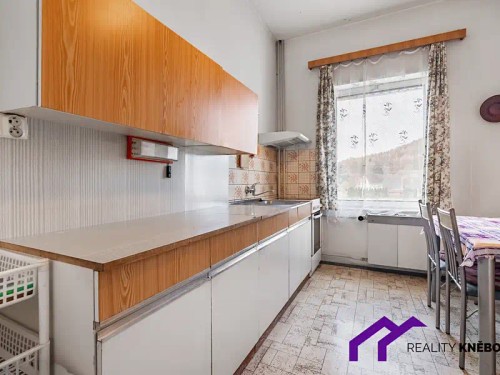 Prodej domu 243 m², pozemek 1270 m²