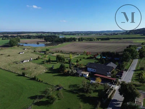Prodej stavebního pozemku 1000 m²