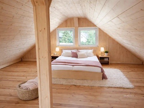 Prodej domu 250 m², pozemek 1300 m²