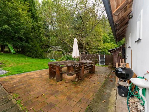 Prodej chalupy 216 m², pozemek 987 m²