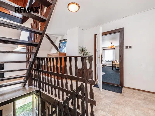 Prodej domu 215 m², pozemek 2143 m²