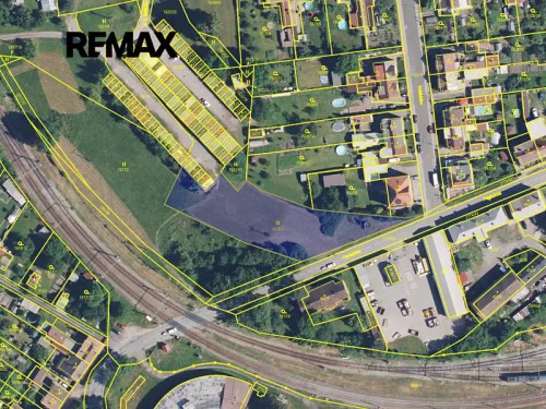 Prodej stavebního pozemku 2418 m²