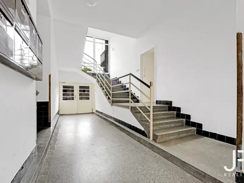 Prodej bytu 1+1 65 m²