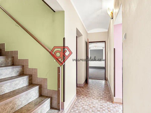 Prodej domu 201 m², pozemek 6833 m²