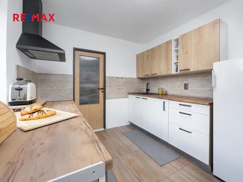 Prodej domu 276 m², pozemek 7487 m²