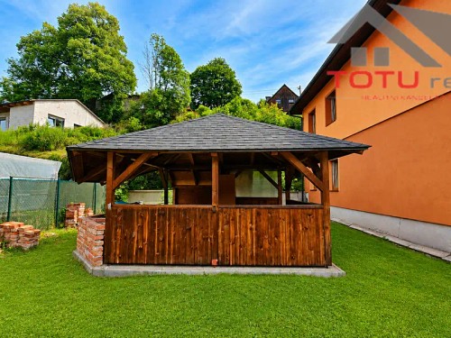 Prodej domu 240 m², pozemek 1129 m²