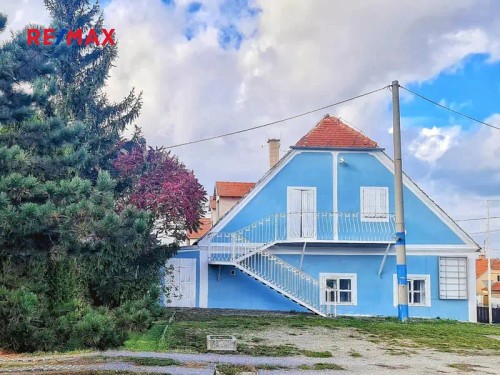 Prodej domu 790 m², pozemek 1193 m²