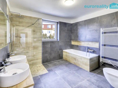 Prodej domu 130 m², pozemek 266 m²