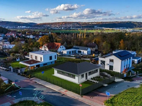 Prodej stavebního pozemku 754 m²