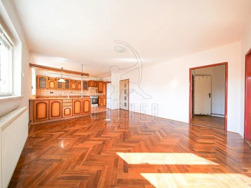 Prodej bytu 3+1 82 m²