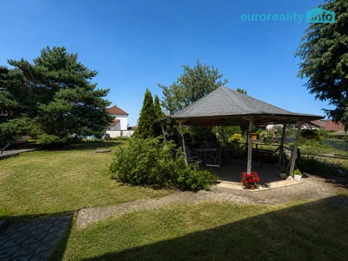 Prodej domu 220 m², pozemek 945 m²
