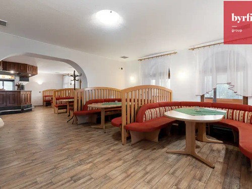 Prodej chaty 820 m², pozemek 356 m²