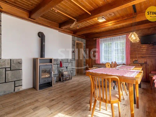 Prodej chaty 140 m², pozemek 73 m²