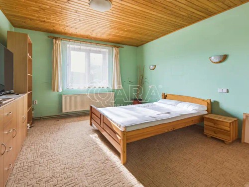 Prodej domu 239 m², pozemek 1019 m²