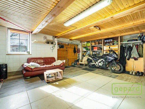 Prodej domu 341 m², pozemek 2007 m²