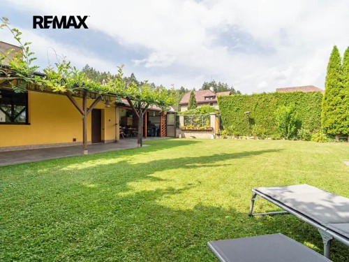 Prodej domu 296 m², pozemek 349 m²