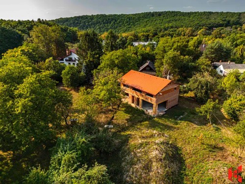Prodej stavebního pozemku 1924 m²