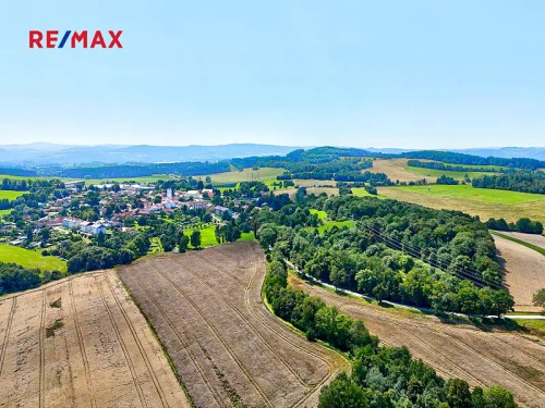 Prodej stavebního pozemku 8204 m²