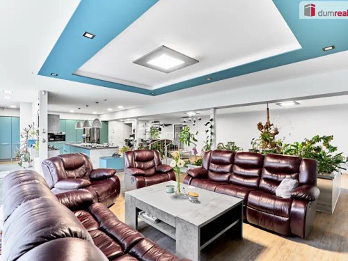 Prodej vily 296 m², pozemek 3134 m²