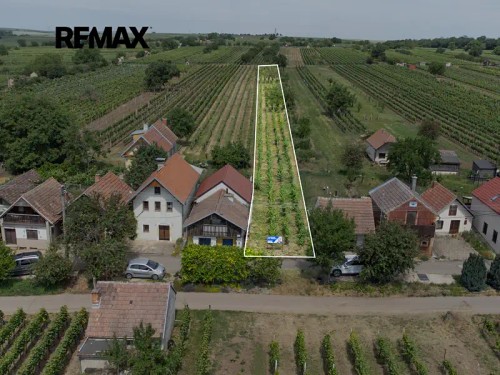 Prodej stavebního pozemku 1448 m²