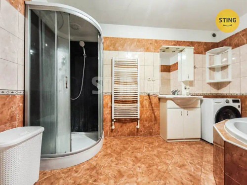 Prodej domu 298 m², pozemek 158 m²