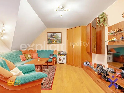 Prodej domu 234 m², pozemek 998 m²