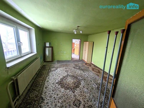 Prodej zemědělské usedlosti 300 m², pozemek 2467 m²